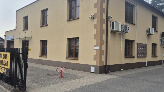 VentusTAX - parking przed biurem w Markach
